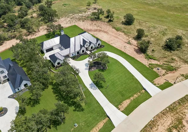 Photo 2 of Single family home for sale at 1020 Genoa Dr, Weatherford, TX 76087 | MLS# 21310076 | Listing updated on 2026-09-12