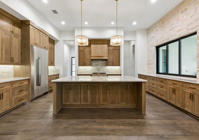 Photo 3 of Single family home for sale at 1020 Genoa Dr, Weatherford, TX 76087 | MLS# 21310076 | Listing updated on 2026-09-12