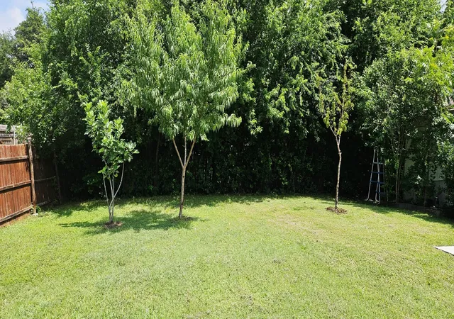 Photo 3 of Sale Pending at 1529 Meridian Wy, Garland, TX 75040 | MLS# 21309023 | Listing updated on 2026-08-01