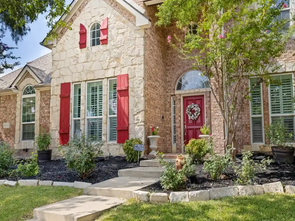 Photo 1 of Single family home for sale at 2005 Saint Pierre Dr, Carrollton, TX 75006 | MLS# 21309181 | Listing updated on 2026-10-29