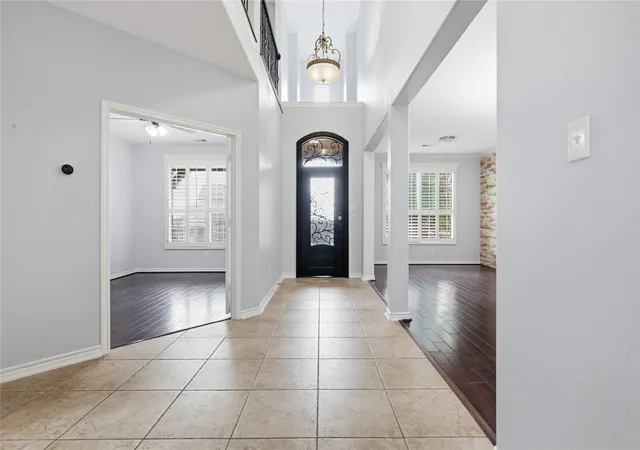 Photo 3 of Single family home for sale at 10001 Thurman Rd, Fort Worth, TX 76244 | MLS# 21310091 | Listing updated on 2026-09-13