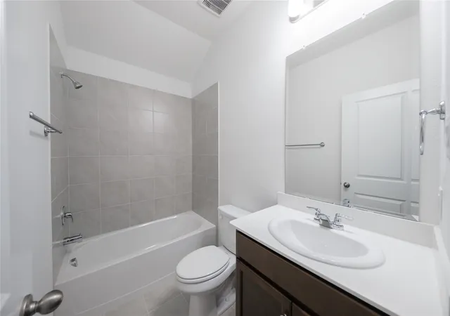 Photo 3 of Single family home for sale at 3404 Cloyce Box Dr, Anna, TX 75409 | MLS# 21310483 | Listing updated on 2026-09-13