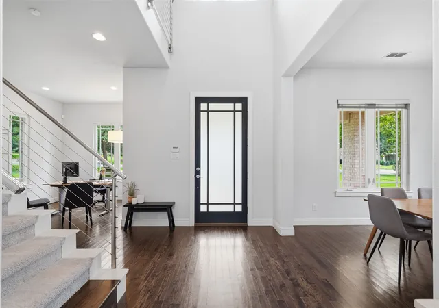 Photo 4 of Sale Pending at 6010 Belmont Ave, Dallas, TX 75206 | MLS# 21291447 | Listing updated on 2026-09-07