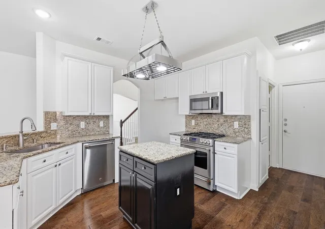 Photo 3 of Single family home for sale at 3631 Appalachian Wy, Flower Mound, TX 75022 | MLS# 21309876 | Listing updated on 2026-09-13