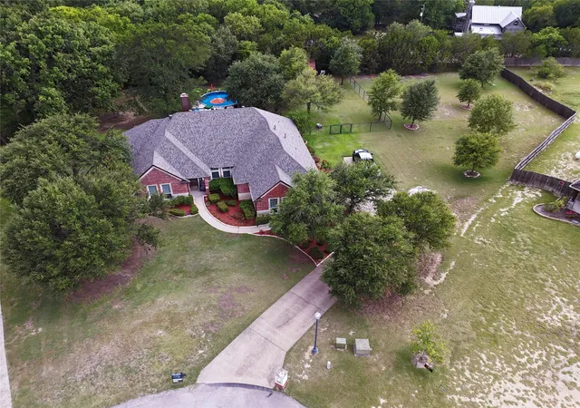 Photo 1 of Single family home for sale at 239 Palomino Ct, Cresson, TX 76035 | MLS# 21308934 | Listing updated on 2026-09-10