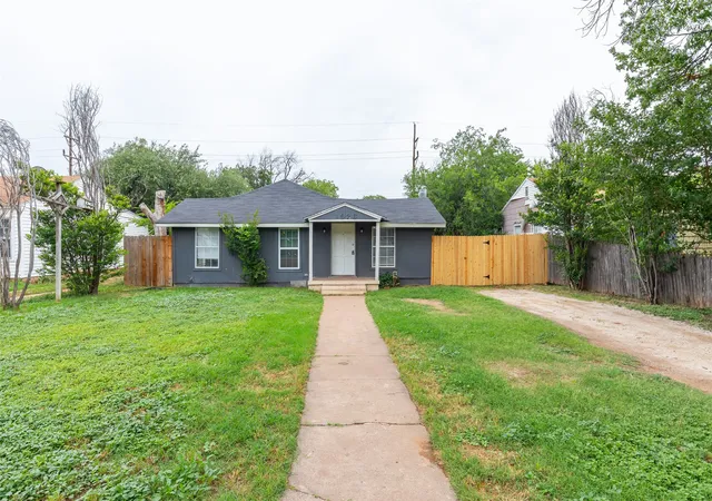 Photo 1 of Single family home for sale at 1926 Portland Ave, Abilene, TX 79605 | MLS# 21285312 | Listing updated on 2026-09-12