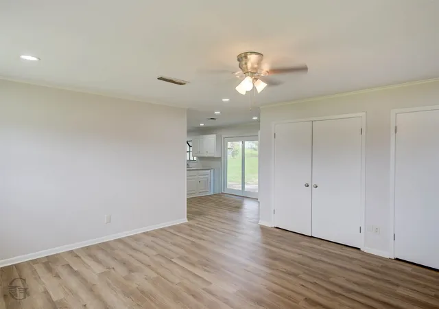 Photo 4 of Single family home for sale at 4128 Pines Rd, Shreveport, LA 71119 | MLS# 21310725 | Listing updated on 2026-09-14