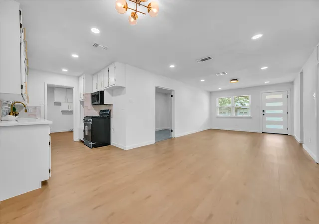 Photo 3 of Single family home for sale at 341 Lena Ln, Burleson, TX 76028 | MLS# 21311422 | Listing updated on 2026-09-09