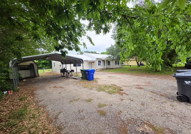 Photo 2 of Single family home for sale at 4214 Valview Dr, Waco, TX 76708 | MLS# 21311447 | Listing updated on 2026-09-13