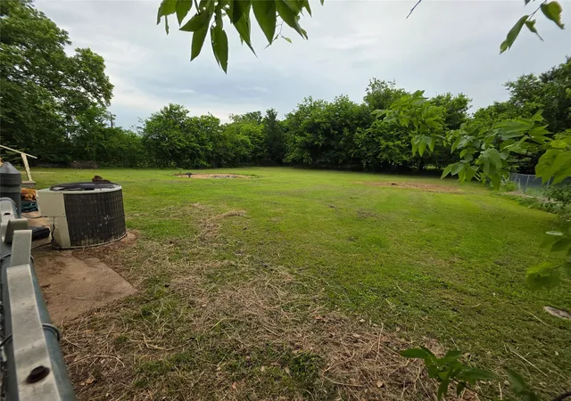 Photo 3 of Single family home for sale at 4214 Valview Dr, Waco, TX 76708 | MLS# 21311447 | Listing updated on 2026-09-13