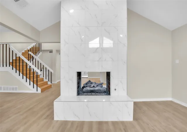 Photo 3 of Single family home for sale at 600 Flintridge Ct, Irving, TX 75038 | MLS# 21303775 | Listing updated on 2026-09-14
