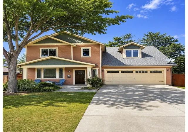 Photo 1 of Single family home for sale at 1302 Lela St, Mc Kinney, TX 75069 | MLS# 21310612 | Listing updated on 2026-09-12