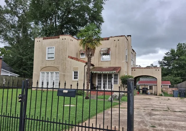 Photo 1 of Single family home for sale at 577 Oneonta St, Shreveport, LA 71106 | MLS# 21311725 | Listing updated on 2026-09-09