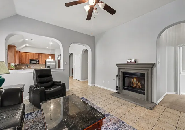 Photo 3 of Single family home for sale at 8586 Robertson Dr, Frisco, TX 75036 | MLS# 21310103 | Listing updated on 2026-07-31