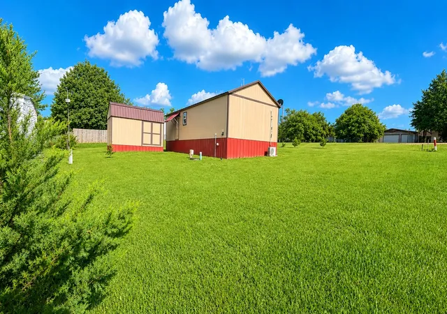 Photo 3 of Single family home for sale at 273 Holiday Village Dr, Quitman, TX 75783 | MLS# 21310965 | Listing updated on 2026-09-08