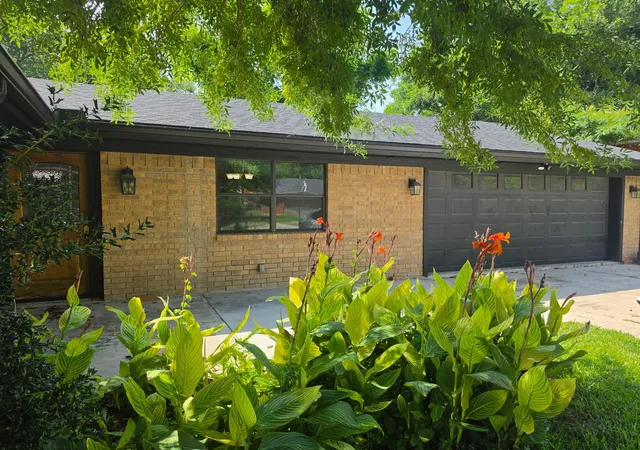 Photo 3 of Single family home for sale at 2404 Monticello St, Brownwood, TX 76801 | MLS# 21311851 | Listing updated on 2026-09-17