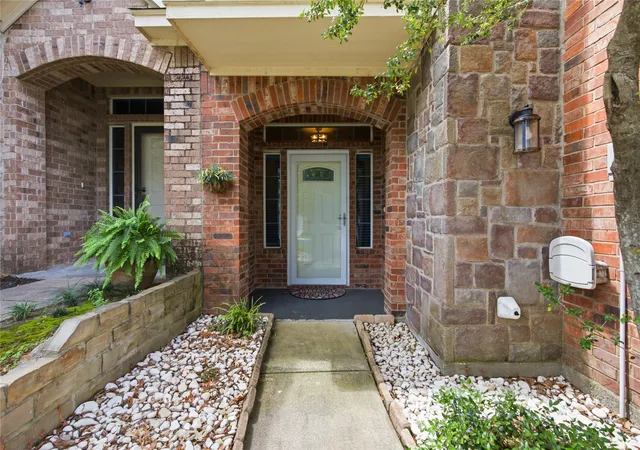 Photo 2 of Townhouse for sale at 287 Emma Call Ct, Decatur, TX 76234 | MLS# 21312087 | Listing updated on 2026-09-11