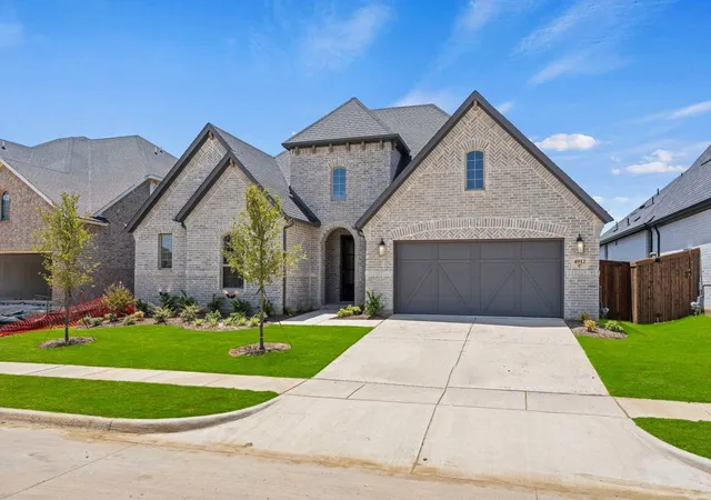Photo 3 of Sale Pending at 4912 Sandbrock Pkwy, Aubrey, TX 76227 | MLS# 21312272 | Listing updated on 2026-10-02