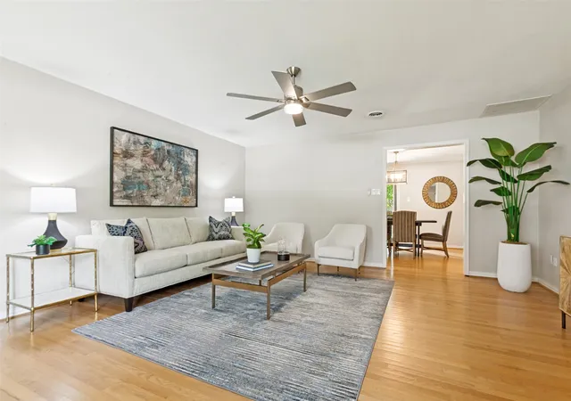 Photo 2 of Single family home for sale at 306 S Lois Ln, Richardson, TX 75081 | MLS# 21312244 | Listing updated on 2026-10-07