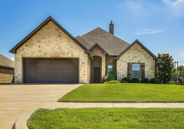 Single family home for sale at 815 Chestnut Grove Dr, Cleburne, TX 76033 | MLS# 21309900