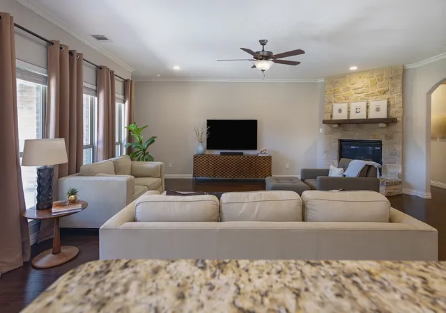 Photo 4 of Single family home for sale at 815 Chestnut Grove Dr, Cleburne, TX 76033 | MLS# 21309900 | Listing updated on 2026-08-02