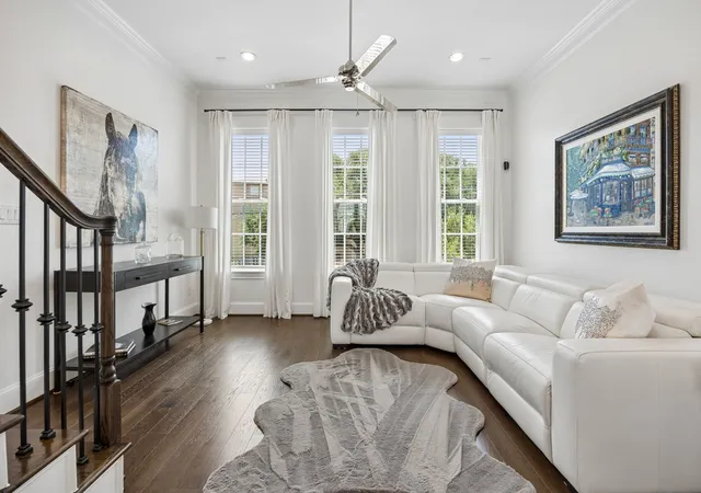 Photo 2 of Townhouse for sale at 7333 Valley View Ln #807, Dallas, TX 75240 | MLS# 21303691 | Listing updated on 2026-09-09