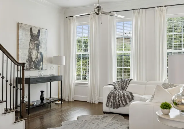 Listing Photo 1 - Condo for sale in building located at 7333 Vly Vw Ln, Dallas, TX 75240 - Unit #807