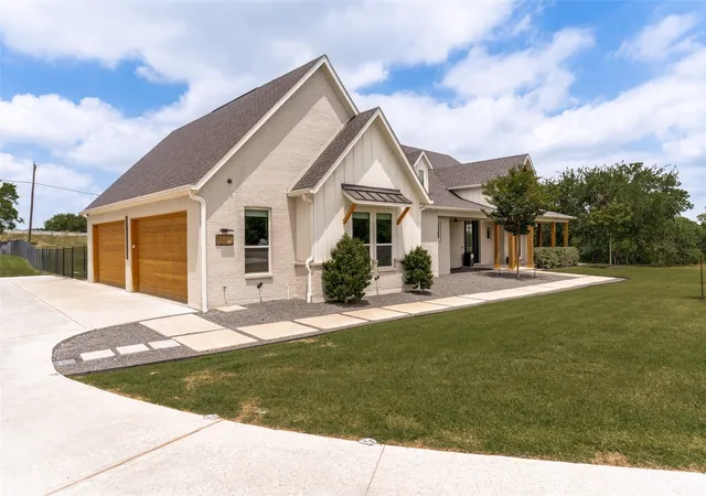 Photo 1 of Single family home for sale at 1404 Tucker Pl, Celina, TX 75009 | MLS# 21309913 | Listing updated on 2026-09-19