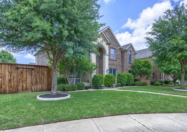 Photo 4 of Single family home for sale at 12812 Cordellera Ln, Frisco, TX 75035 | MLS# 21309409 | Listing updated on 2026-10-21