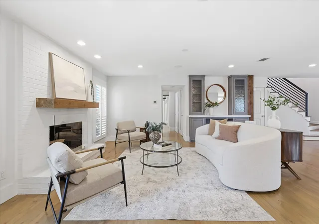 Photo 2 of Townhouse for sale at 4310 Forest Bend Rd, Dallas, TX 75244 | MLS# 21312527 | Listing updated on 2026-09-12