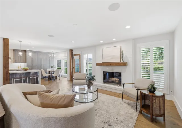 Photo 4 of Townhouse for sale at 4310 Forest Bend Rd, Dallas, TX 75244 | MLS# 21312527 | Listing updated on 2026-09-12