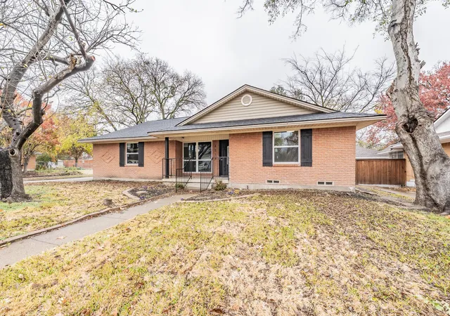 Photo 3 of Sale Pending at 4518 Live Oak Dr, Mesquite, TX 75150 | MLS# 21312504 | Listing updated on 2026-09-30