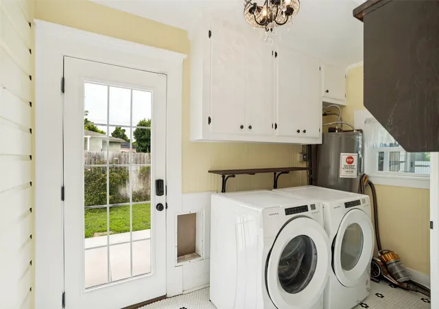 Photo 4 of Single family home for sale at 1015 N College St, Mc Kinney, TX 75069 | MLS# 21312107 | Listing updated on 2026-09-12