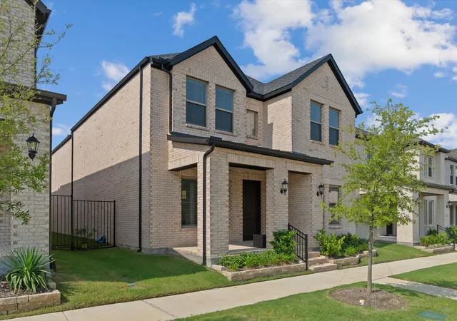 Photo 3 of Sale Pending at 9533 Keep St, Frisco, TX 75035 | MLS# 21311120 | Listing updated on 2026-09-11