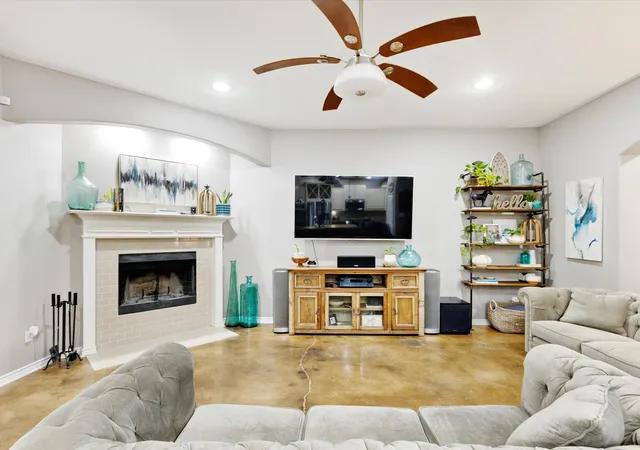 Photo 3 of Single family home for sale at 111 Petes Ct, Ponder, TX 76259 | MLS# 21312720 | Listing updated on 2026-09-16