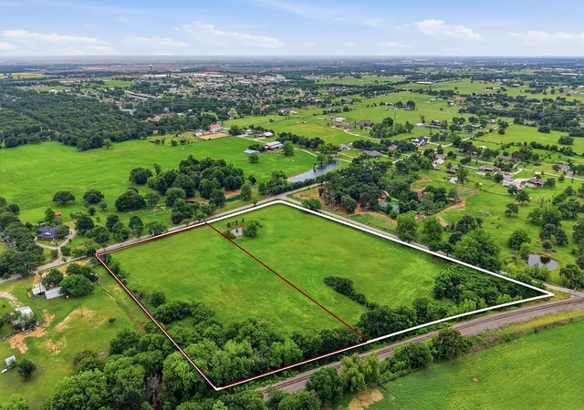 Photo 1 of Land for sale at 5ac New Hope Rd, Aubrey, TX 76227 | MLS# 21285065 | Listing updated on 2026-09-09