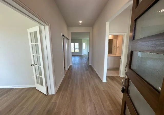 Photo 3 of Single family home for sale at 182 Sunny Side Rd, Valley View, TX 76272 | MLS# 21312801 | Listing updated on 2026-09-13