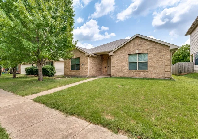 Photo 1 of Sale Pending at 7832 Kansas Ave, Dallas, TX 75241 | MLS# 21312888 | Listing updated on 2026-10-04