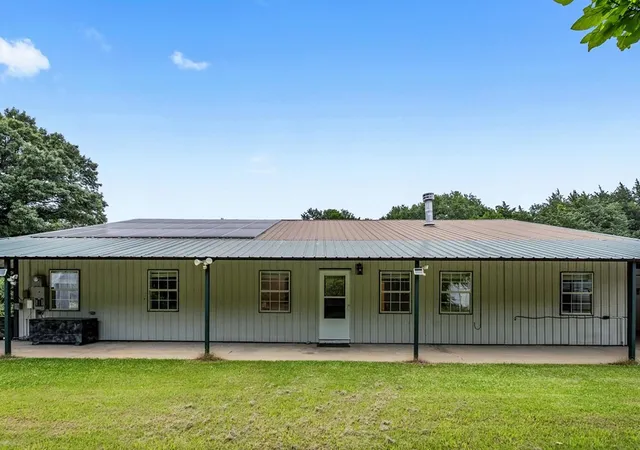 Photo 3 of Single family home for sale at 15800 County Road 4009, Mabank, TX 75147 | MLS# 21309072 | Listing updated on 2026-09-18
