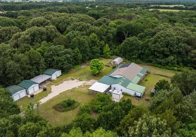 Photo 1 of Single family home for sale at 15800 County Road 4009, Mabank, TX 75147 | MLS# 21309072 | Listing updated on 2026-09-18