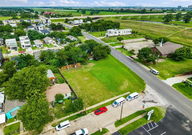 Photo 3 of Land for sale at 4023 Darien St, Dallas, TX 75212 | MLS# 21312936 | Listing updated on 2026-09-08