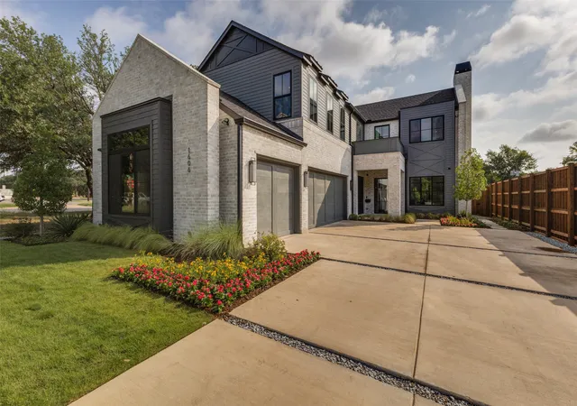 Photo 1 of Single family home for sale at 1606 Old Gate Ln, Dallas, TX 75218 | MLS# 21312248 | Listing updated on 2026-09-10