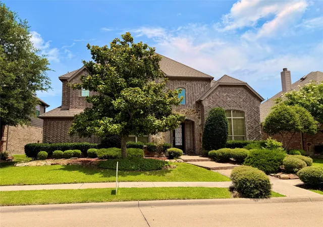 Photo 2 of Single family home for sale at 7606 Clearmeadow Ln, Sachse, TX 75048 | MLS# 21298700 | Listing updated on 2026-09-15