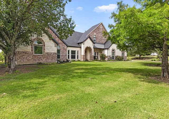 Photo 3 of Single family home for sale at 1187 N Country Ln, Rockwall, TX 75087 | MLS# 21312332 | Listing updated on 2026-09-13