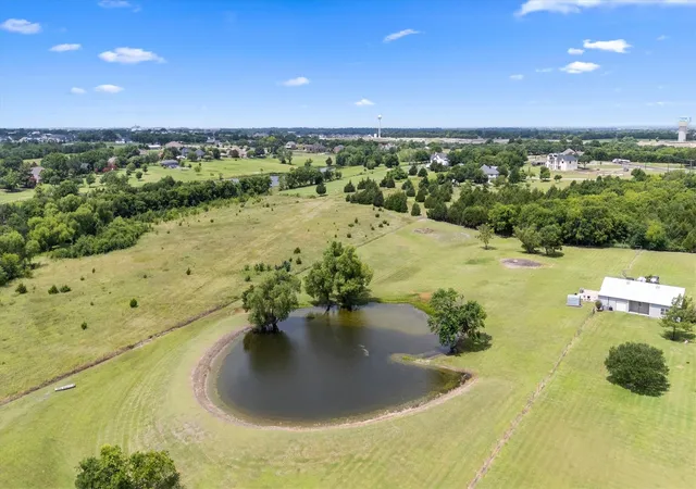 Photo 3 of Single family home for sale at 1187 N Country Ln, Rockwall, TX 75087 | MLS# 21312332 | Listing updated on 2026-09-13