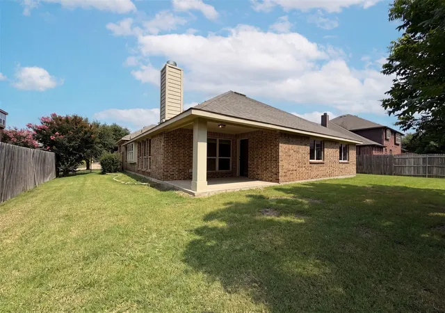 Photo 4 of Single family home for sale at 4309 Gleneagles Dr, Mansfield, TX 76063 | MLS# 21313218 | Listing updated on 2026-10-05