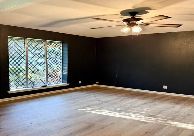 Photo 3 of Single family home for sale at 3001 Redbud Trl, Sherman, TX 75092 | MLS# 21313244 | Listing updated on 2026-09-13