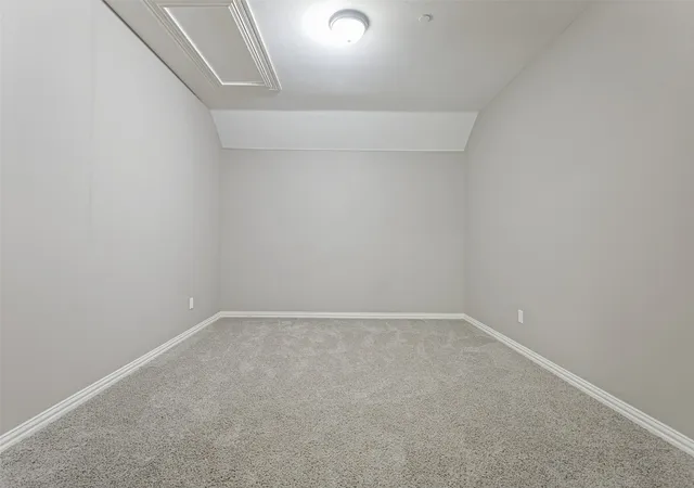 Photo 2 of Townhouse for sale at 6409 Eagle Nest Dr, Garland, TX 75044 | MLS# 21312983 | Listing updated on 2026-09-13