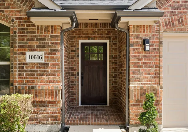 Photo 3 of Single family home for sale at 10516 Sedalia Dr, Mc Kinney, TX 75072 | MLS# 21310706 | Listing updated on 2026-09-11