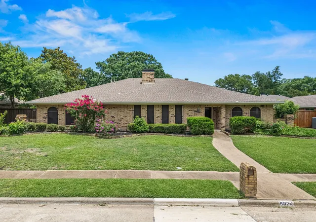 Photo 3 of Single family home for sale at 5024 Norfolk Dr, Plano, TX 75023 | MLS# 21307447 | Listing updated on 2026-09-11